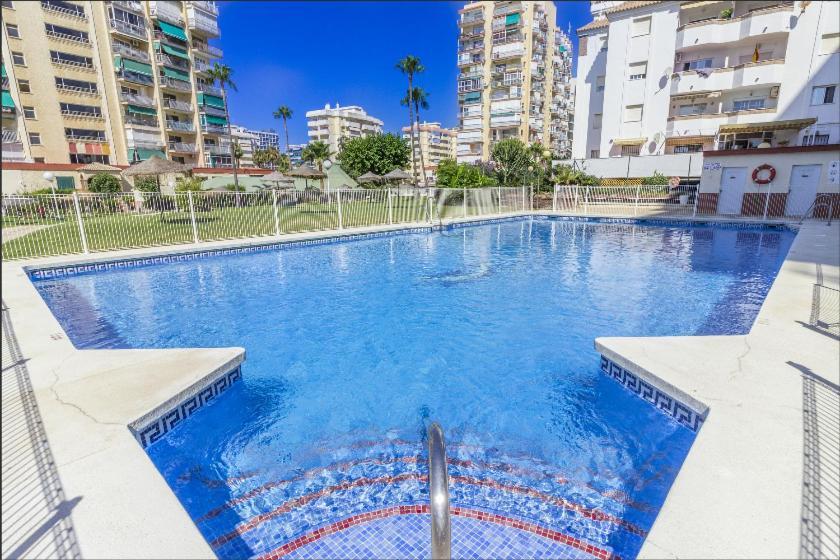 Apartamento En Benalmadena, Primera Linea De Playa Eksteriør bilde
